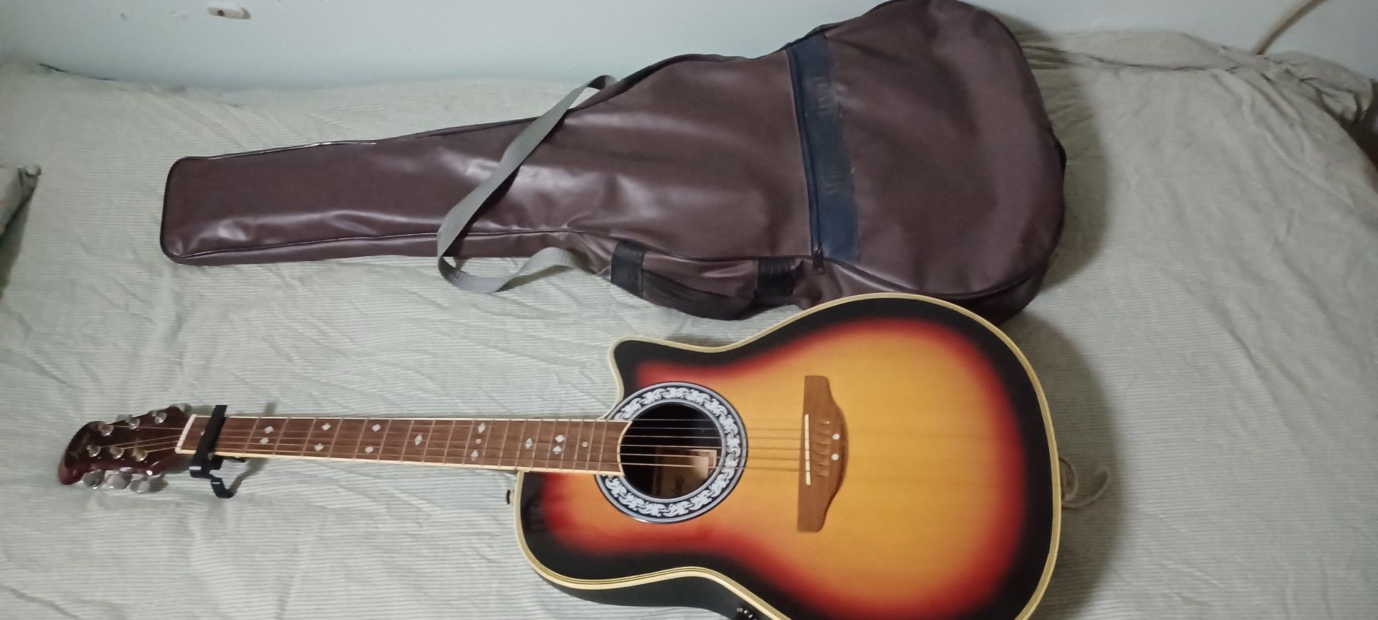 Guitar + Case