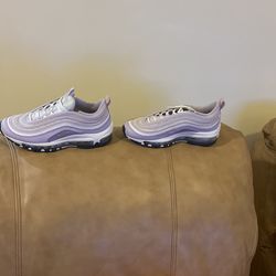 Girls Nike Gym Shoes Size 4Y
