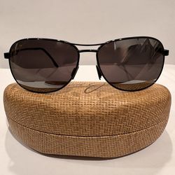 Authentic New Polarized Maui Jim Akoni 117-02 Gloss Black Wrap Frames/grey