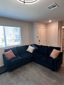 L Shaped Couch PICK UP ONLY