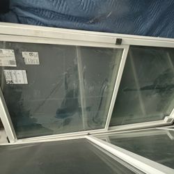* BRAND NEW / NEVER USED, gorgeous, ANLIN Window. HIGH-EFFICIENCY, SOUND DAMPENING - BRAND NEW!! Priced To Sell!!