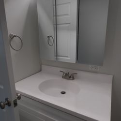 Bathroom Mirror And Light Fixture 