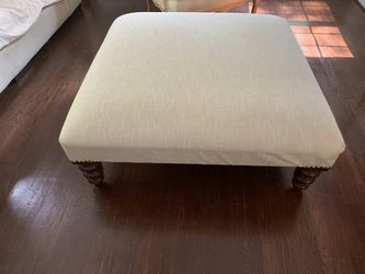 Center Piece Ottoman