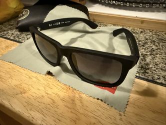 Brand New Ray-Ban Sunglasses W/receipt 
