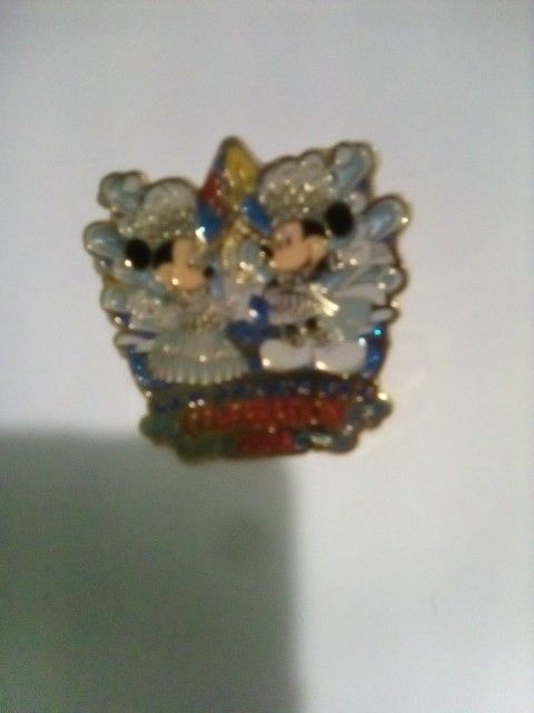 Tokyo Disneyland Resort Pin