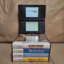 Nintendo ds lite with 4 games no charger or pen