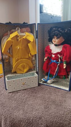 1997 Heritage Mint Porcelain Doll with Wardrobe and Extra Dress