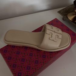 tory burch size 8