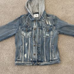FashionNova Hooded Denim Jacket Size: Large
