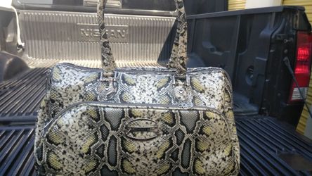 Bolso tipo maleta