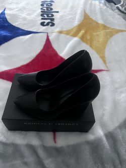 Women’s Dress Heels Size 5