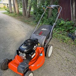 Husqvarna with Honda engine HU 700F Lawn Mower GCV160 Cc 22” Self Propelled 