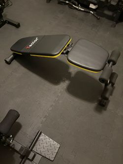 Teclor Adjustable Weight Bench