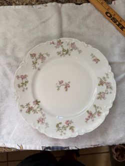 Set of 4Vintage Floral Porcelain dinner  plates
