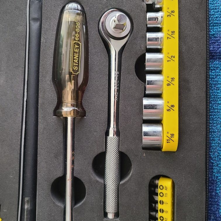 Stanley socket set kit in case