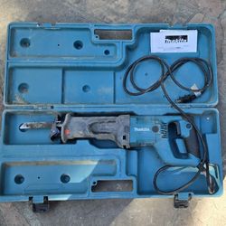 MAKITA Reciprocating Saw