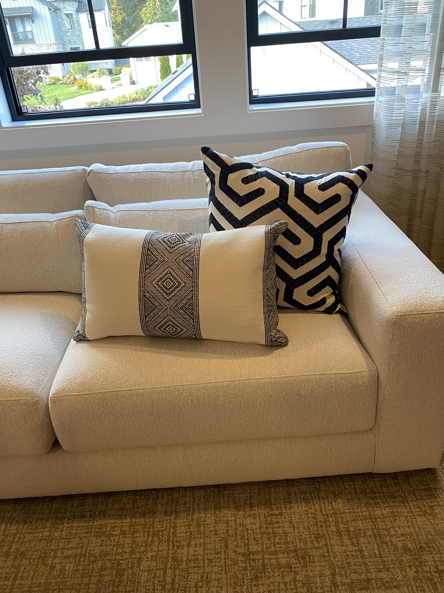 Set Of 2 Down Throw Pillows. New