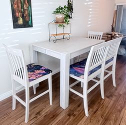 White Counter-Height Dining Table with 4 Chairs