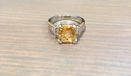 HOLIDAY *REDUCED* Size 4.75 citrine white gold ring with four diamonds
