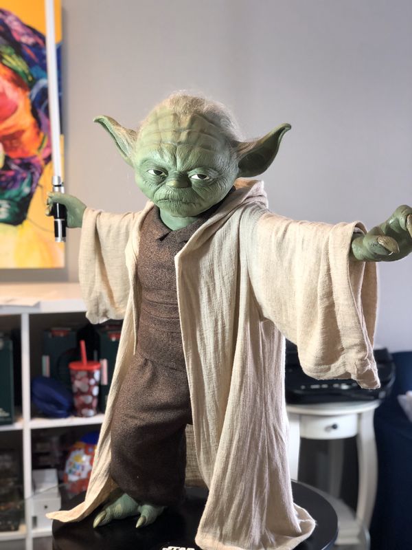 Yoda Life Size Statue 1:1 Gentle Giant for Sale in Tampa, FL - OfferUp