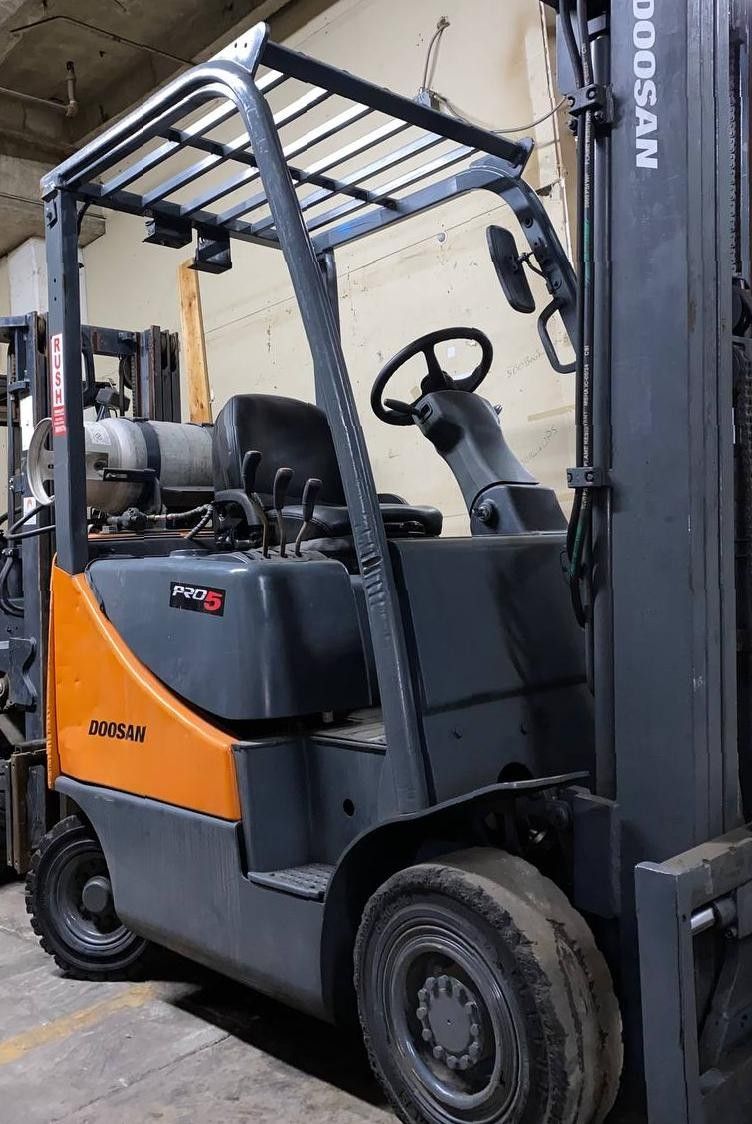 Doosan forklift for sale, cheap price 