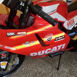 Peg-Perego Ducati Ride On