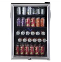 Haier
20.5 in. 150 (12 oz.) Can Beverage Cooler