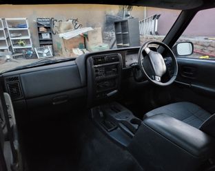 Right Hand Drive jeep cherokee 4x4