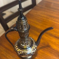 Genie In A Bottle, Black And Gold