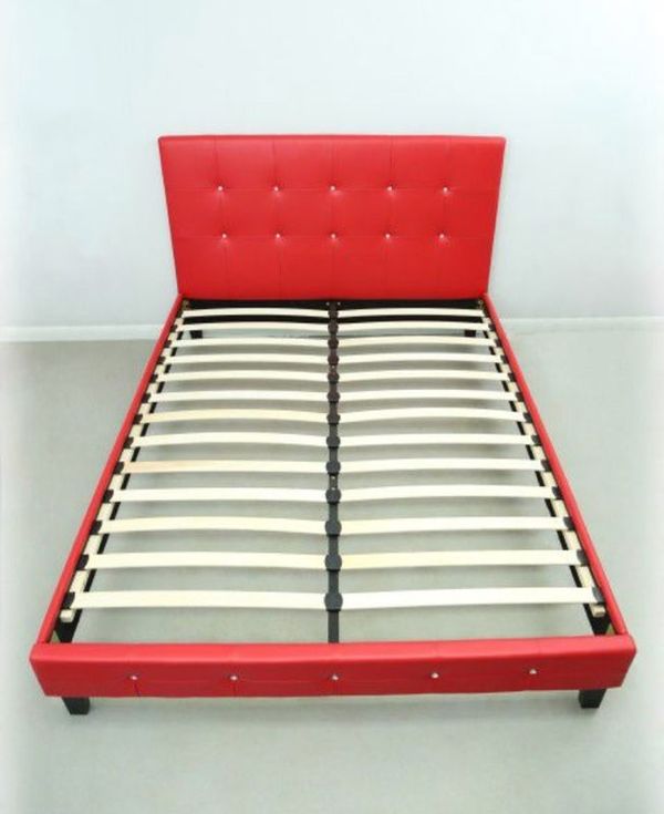 Red Queen Size Diamond Tufted Platform Bed Furniture In Davie Fl Red Queen Size Diamond Tufted Platform Bed Furniture In Davie Fl Offerup