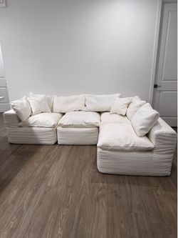 Boneless couch 130”