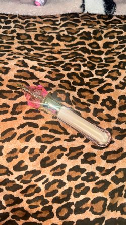 Jeffree Star concealer