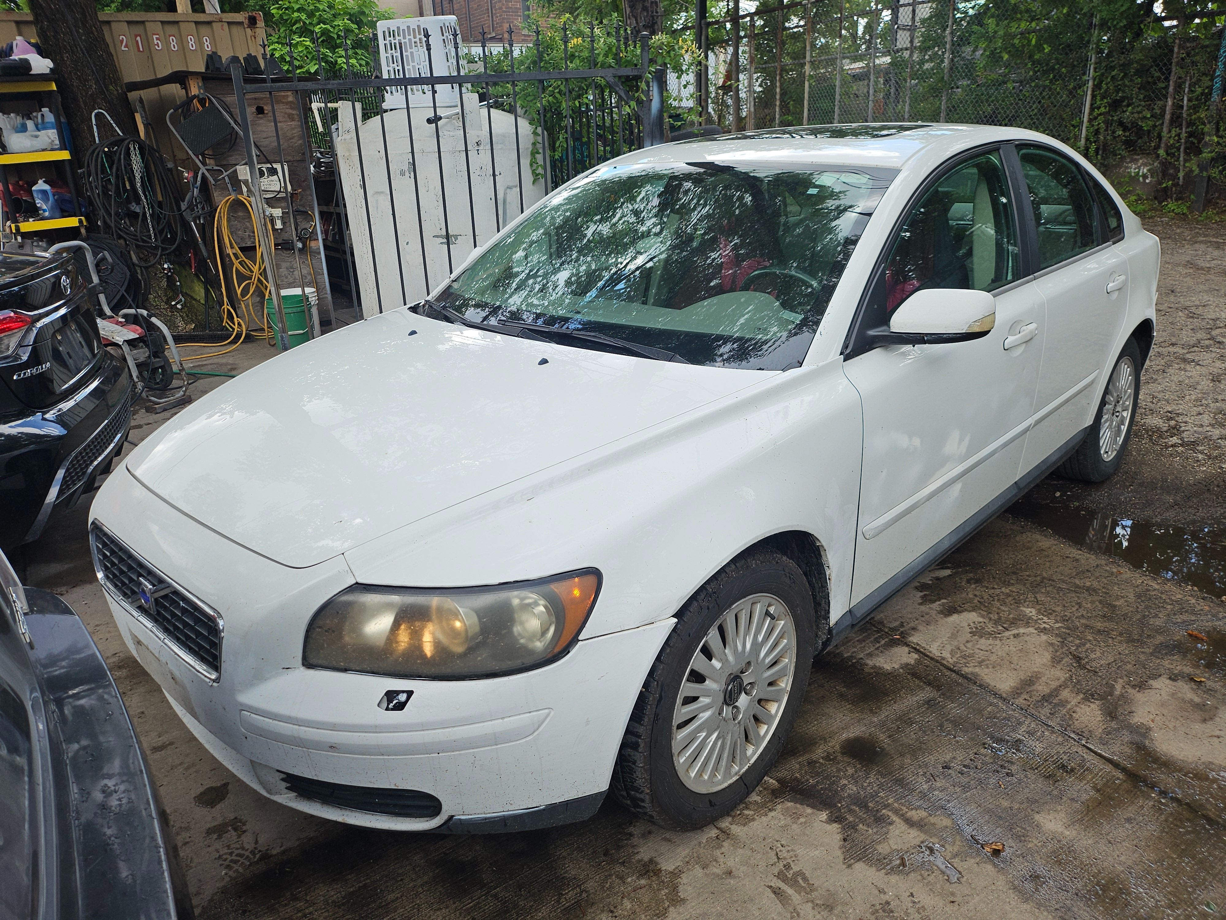 2004 Volvo S40