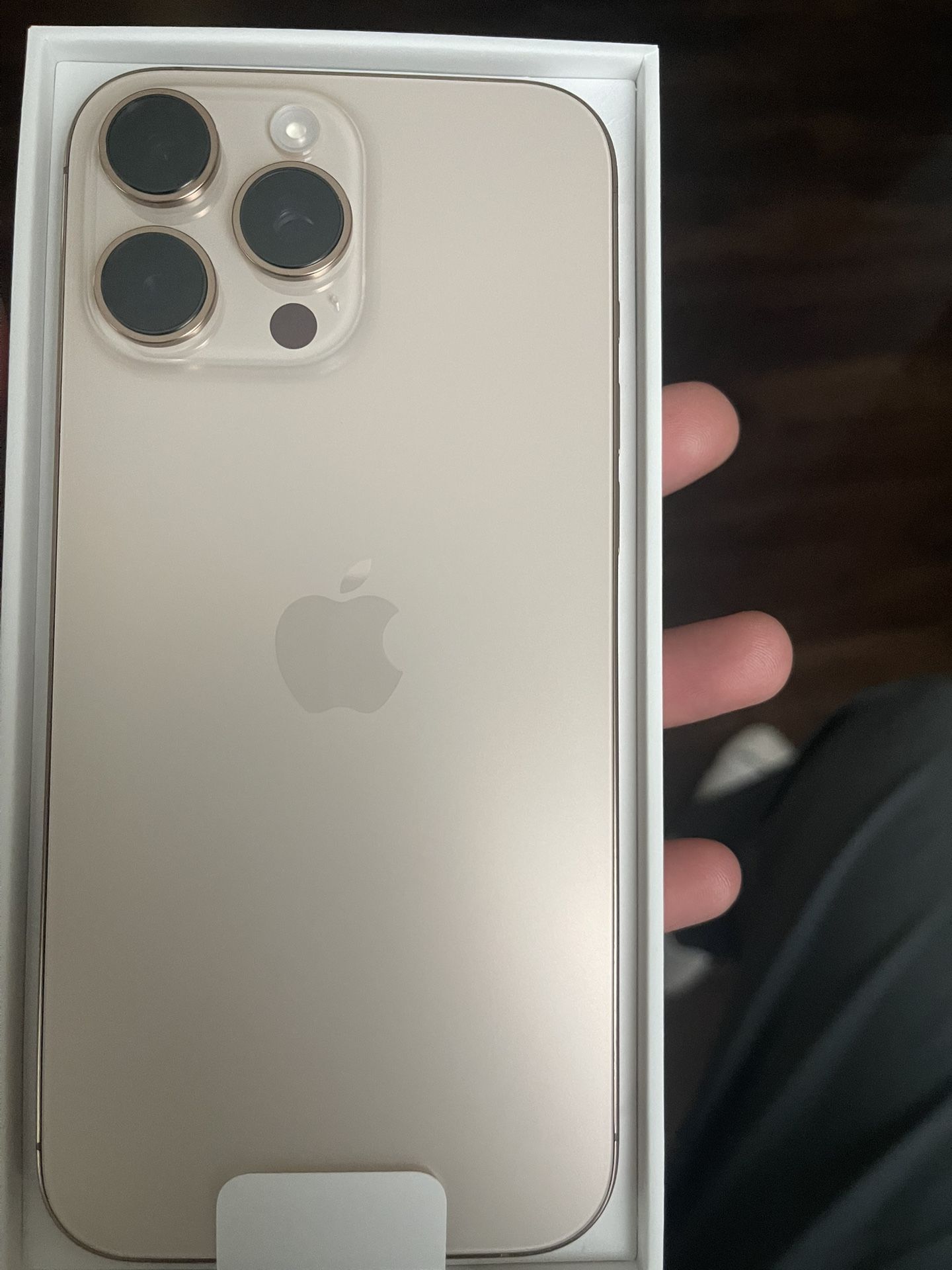 Iphone 16 Pro Max Gold Titanium 256GB