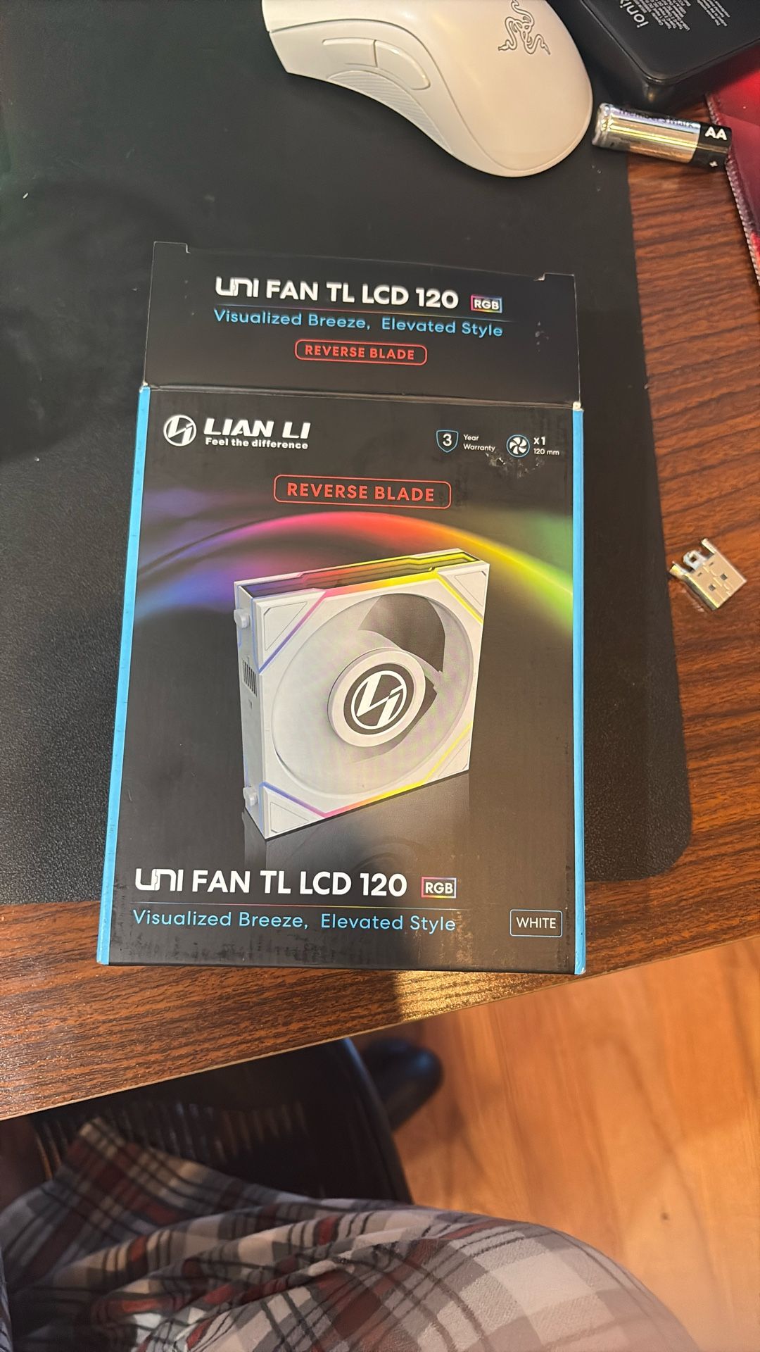 Lian Li Tl LCD Unifans 
