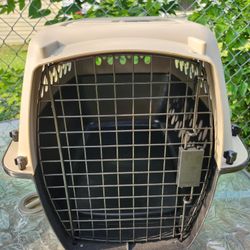 New Petmate Dog Kennel For SMALL DOG