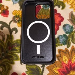 iPhone 15 Pro otter box 
