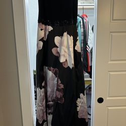 Black/ Floral Prom/formal Dress  Size 6!! 