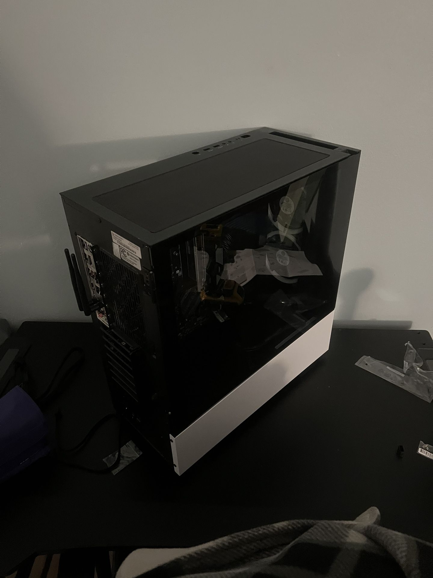 CyberPowerPC "C Series" Mid-Tower Gaming PC Case - Black/White