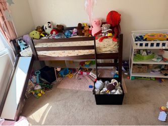 Loft Bed w/Slide, Twin