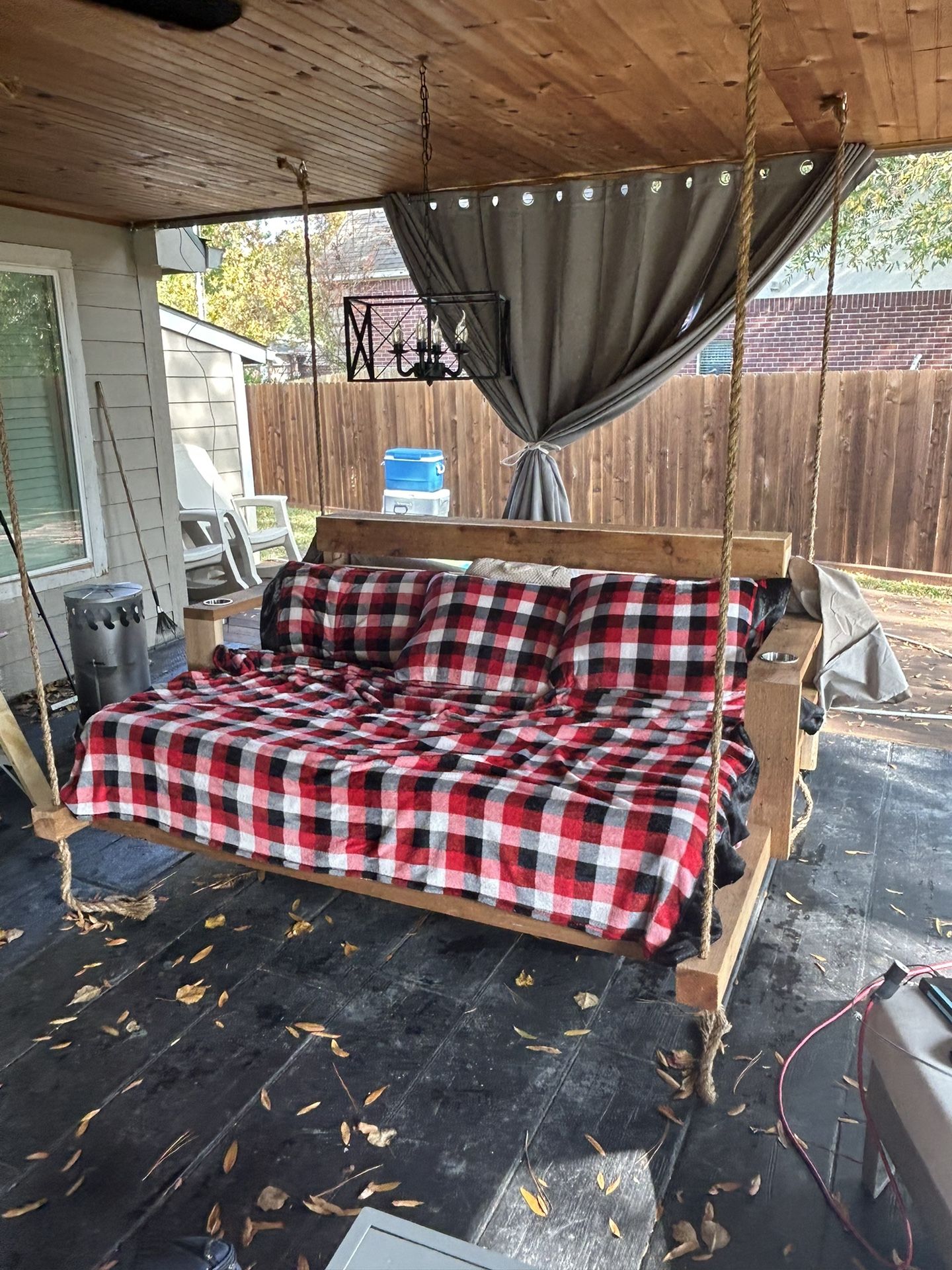 Swinging Porch Swing Bed