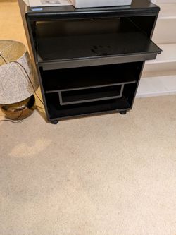 Computer desk