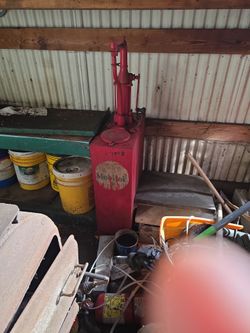 Vintage Mobiloil Pump 