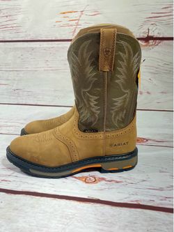 Ariat Men's  WorkHog  PULL ON ROPER SOFT TOE Work Boot 10001188 aged bark Available men size: 9.5D , 10D, 10.5D