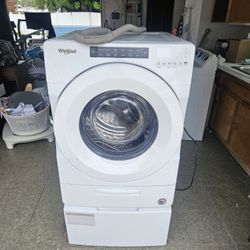 Whirlpool Front Load Washing Machine with Pedestal
