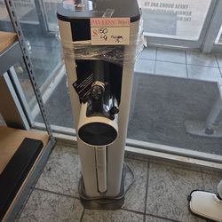 Life is good vacuum station
