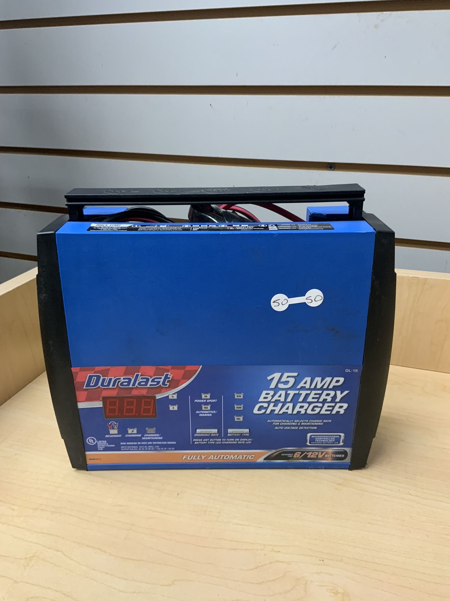 Duralast 15 AMP Battery Charger And Maintainer Model DL-15