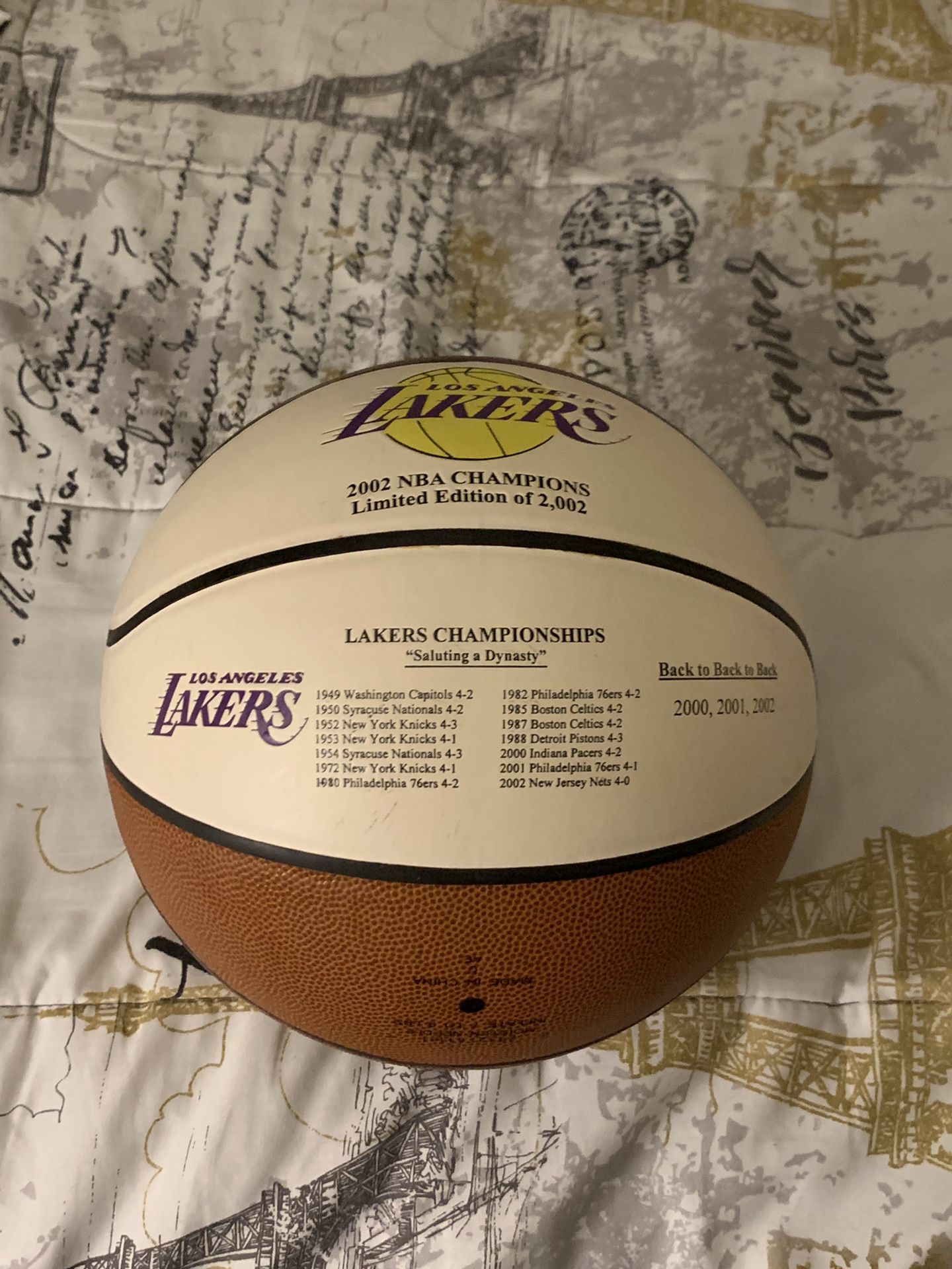 Shiny Gold Spalding Basketball The Finals Los Angeles Lakers? Rare