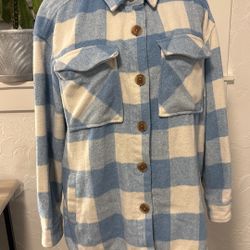 New women's top, size Large