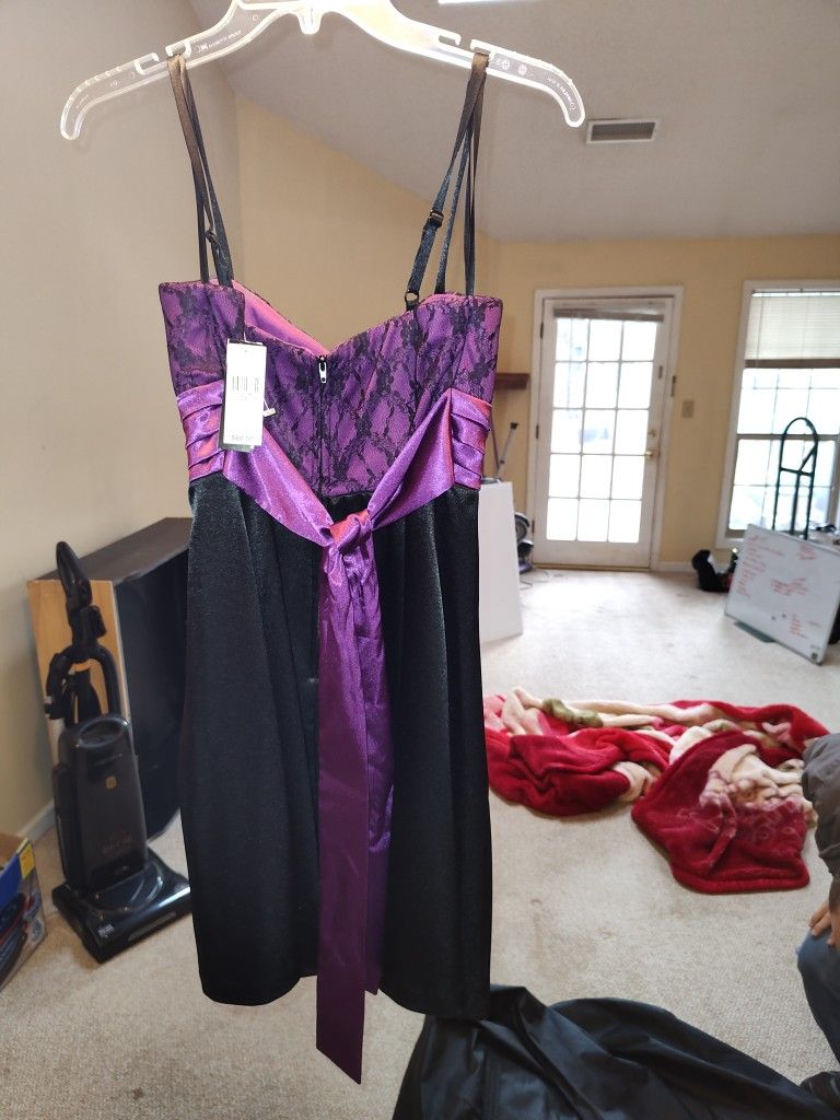 Formal Dress, Size 9